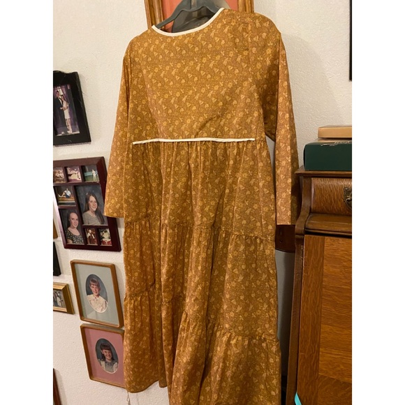 NWT The Paloma Dress Biscotti Cosmos Floral P-XL Sold Out - Picture 9 of 11